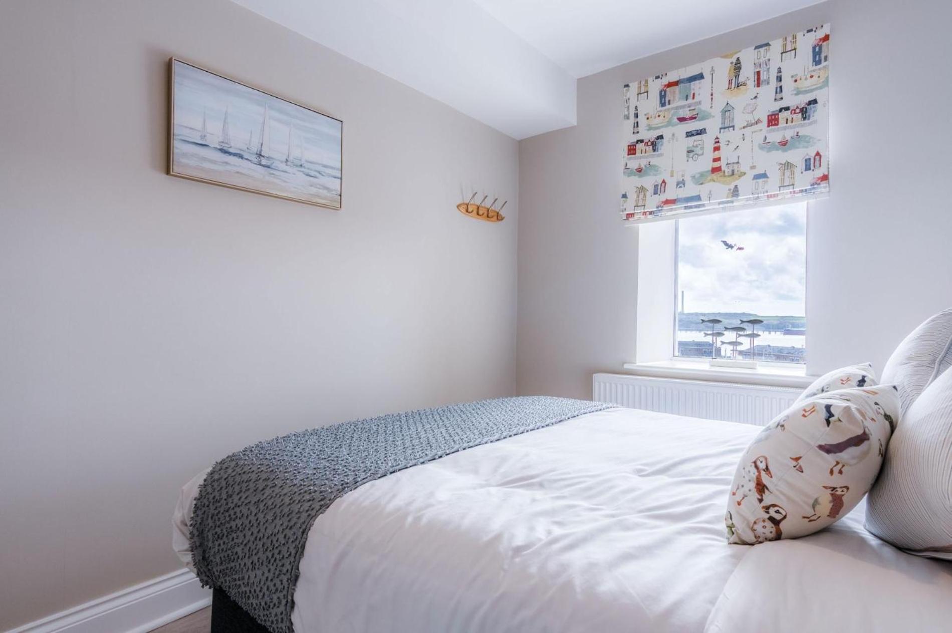 Harbour View - 2 Bedroom Apartment - Milford Haven Dış mekan fotoğraf